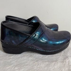 Dansko PRO XP teal, iridescent clogs